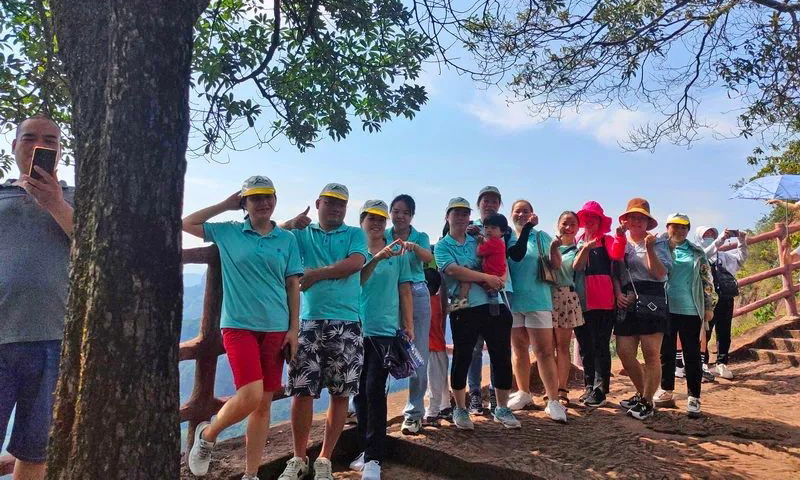 莱茵化妆品团队建设活动